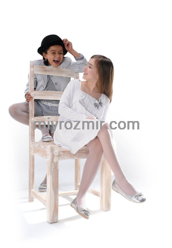 Knittex ALA 20 DEN дитячі колготи без малюнку на дівчинку Knittex ALA 20 DEN дитячі колготи без малюнку на дівчинку