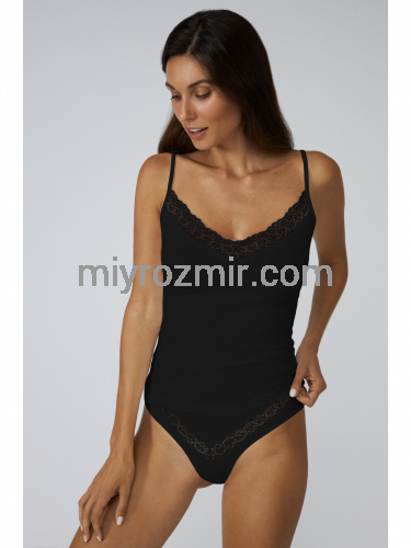 Ellen LVSM 401/03/02 Жіноча однотонна майка на тонких регулюємих бретелях з гіпюром Ellen LVSM 401/03/02 Жіноча однотонна майка на тонких регулюємих бретелях з гіпюром